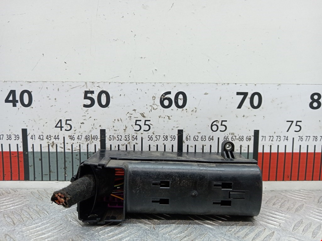 Датчик уровня в бачок омывателя VOLKSWAGEN Touran 2003-2010