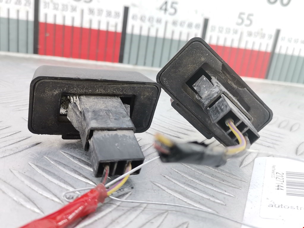 Фонарь подсветки номера FORD Transit 2006-2014