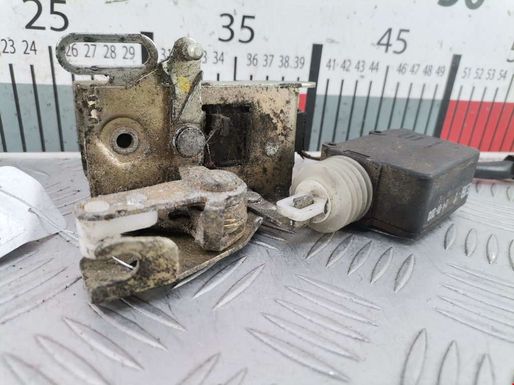 Замок двери передней левой MAN TGL 2005-н.в.