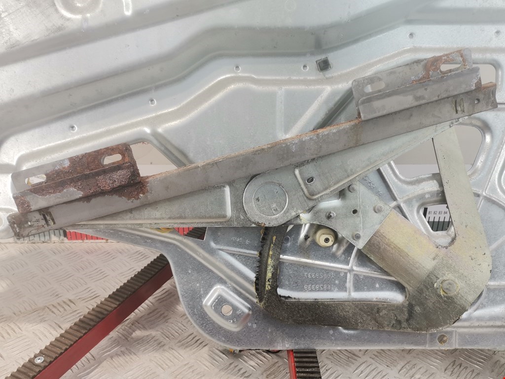 Стеклоподъемник передний левый MAN TGL 2005-н.в.