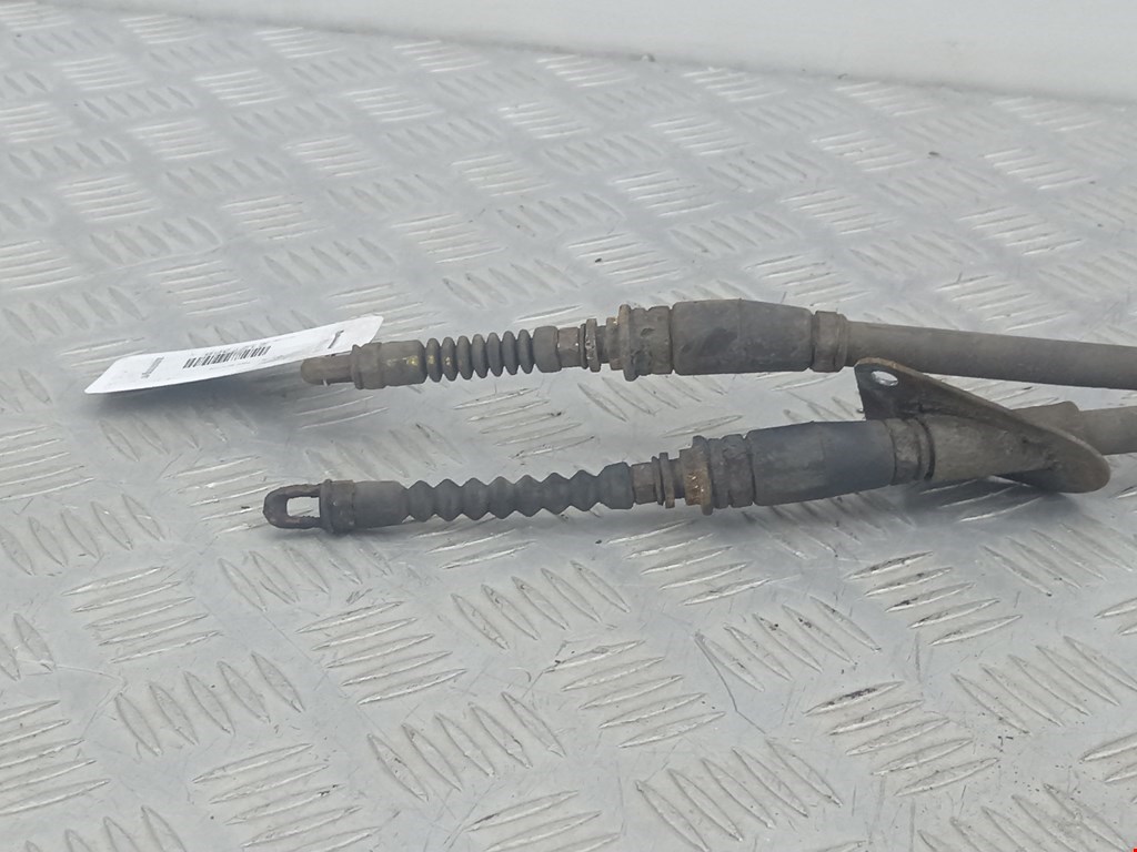 Трос стояночного тормоза левый/правый HYUNDAI ix35 2010-2015