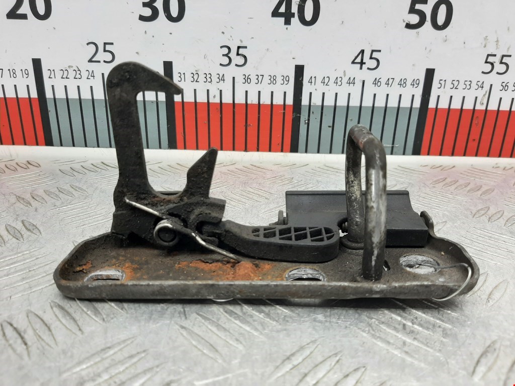 Замок капота VOLKSWAGEN Golf VI 2009-2012