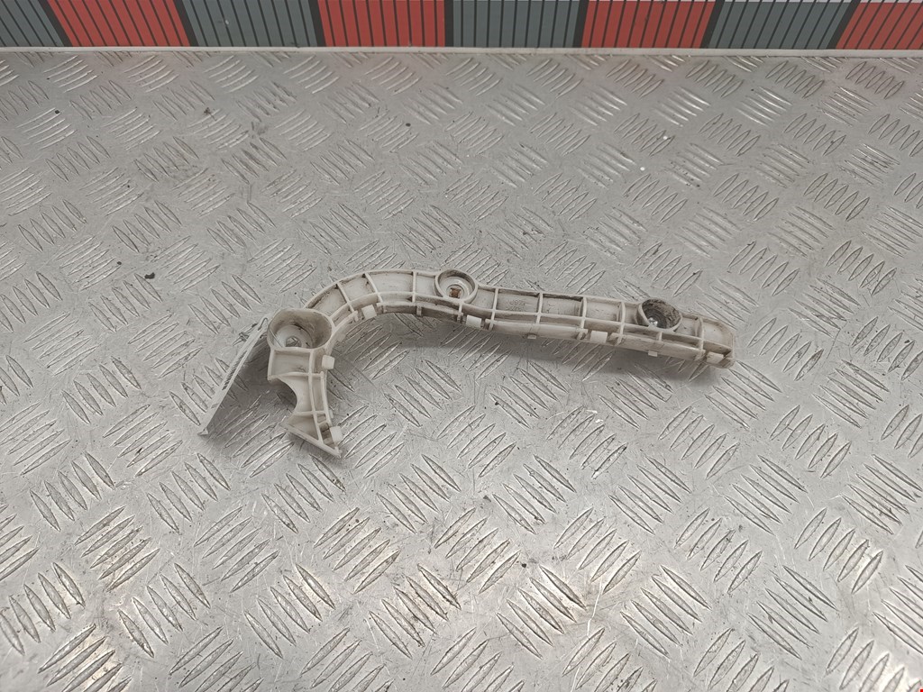 Кронштейн (крепление) крыла переднего правого Mitsubishi Outlander 2 (XL) (2006-2012)