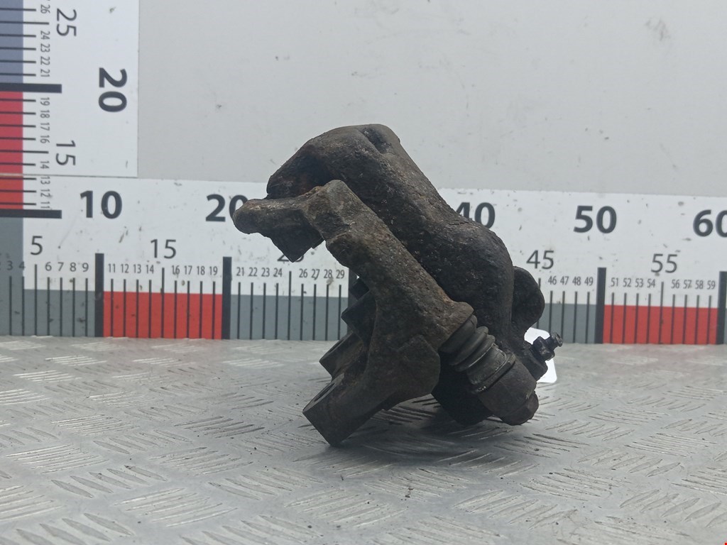 Суппорт передний левый OPEL Vivaro A 2001-2014