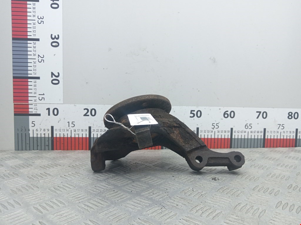 Ступица передняя левая OPEL Vivaro A 2001-2014