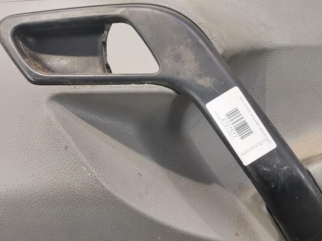 Обшивка двери передняя правая MERCEDES-BENZ Sprinter 906 2006-2018