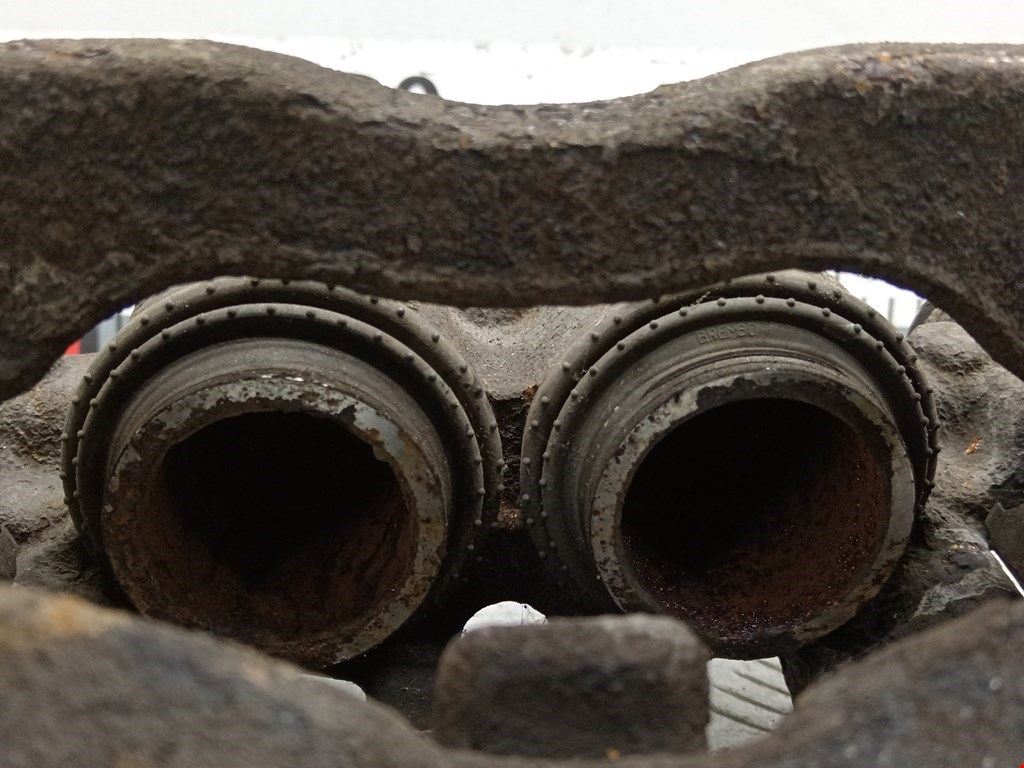 Суппорт передний левый MERCEDES-BENZ Sprinter 906 2006-2018