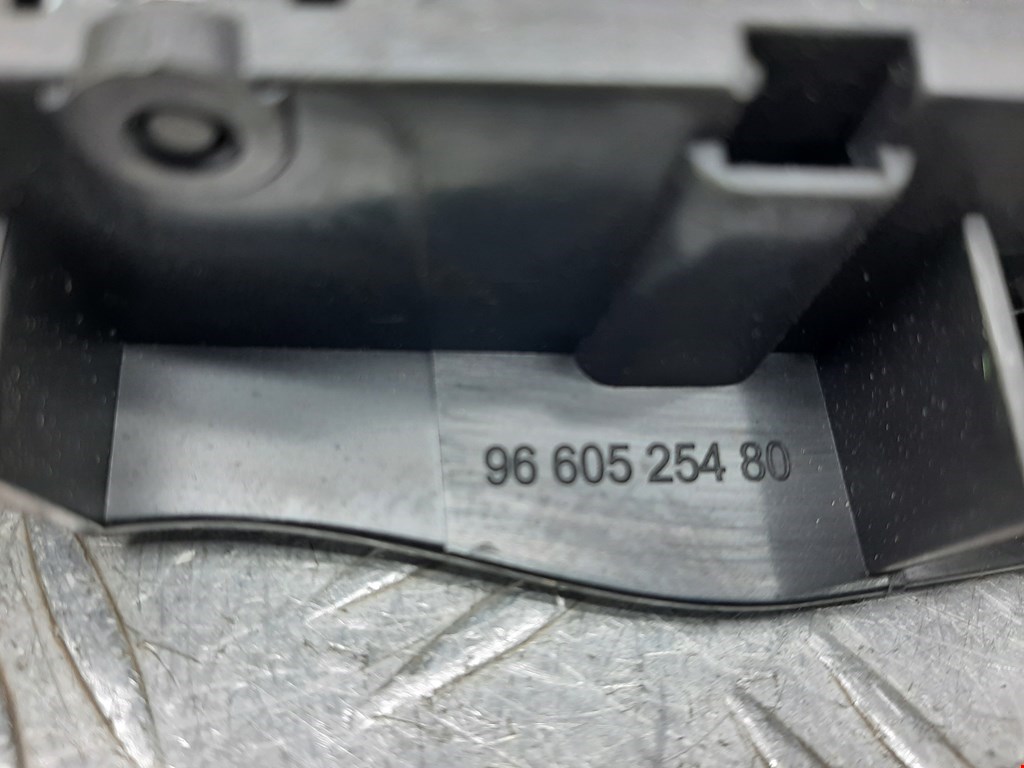 Ручка дверная передняя внутренняя левая PEUGEOT 308 2007-2015