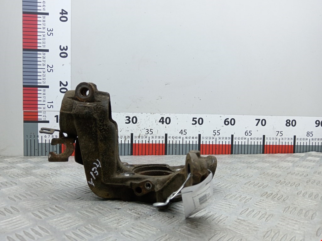 Ступица передняя левая VOLKSWAGEN Touran 2003-2010