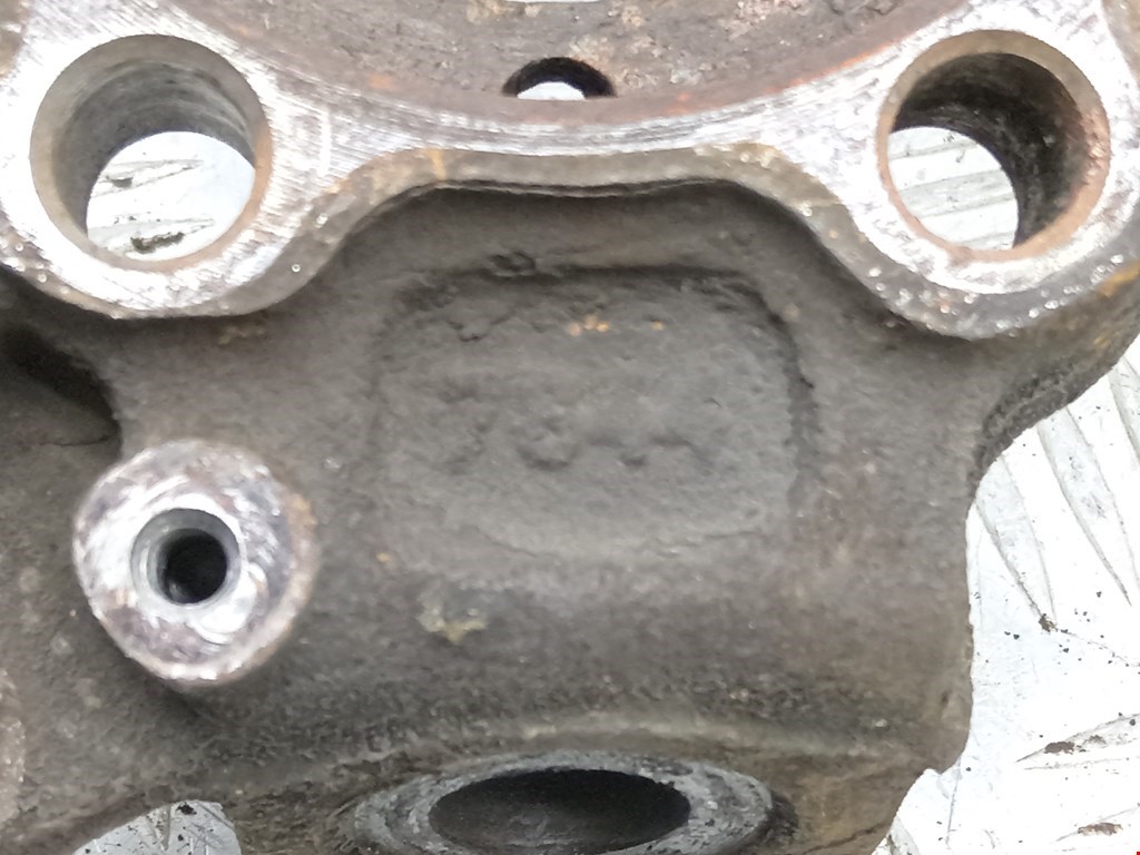 Ступица передняя левая VOLKSWAGEN Touran 2003-2010