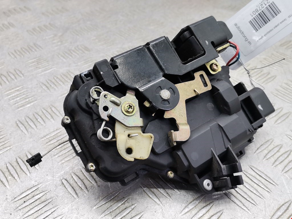 Замок двери передней правой VOLKSWAGEN Golf IV 1997-2003