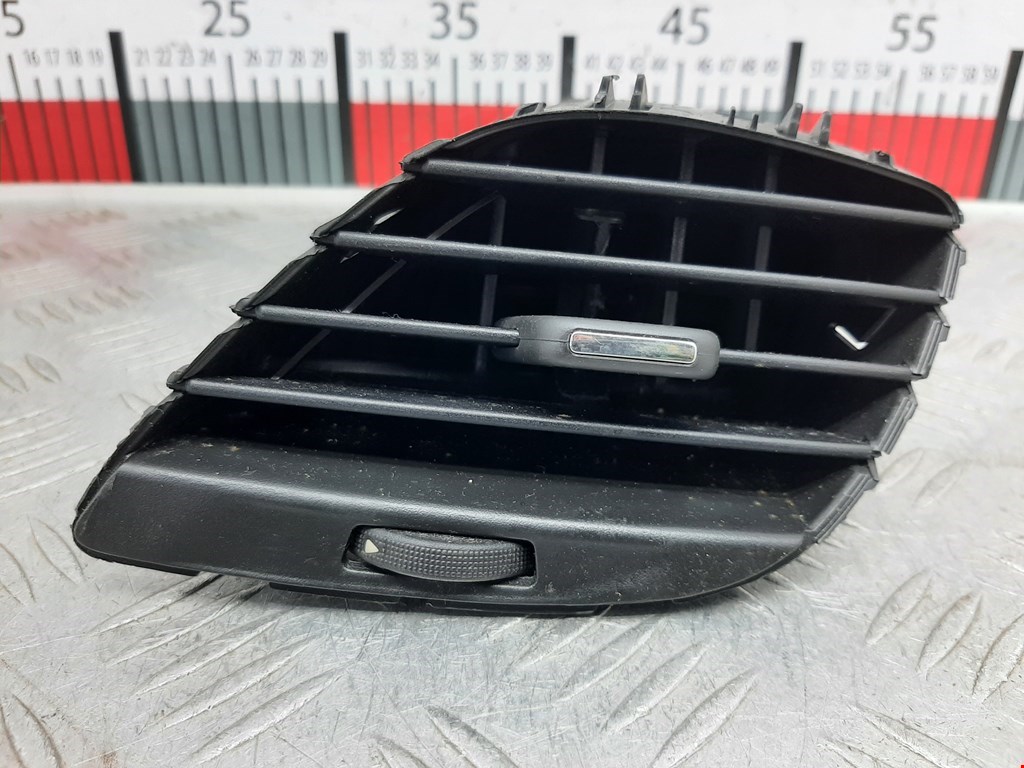 Дефлектор воздушный OPEL Mokka 2012-2019