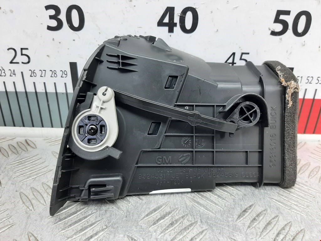 Дефлектор воздушный OPEL Mokka 2012-2019