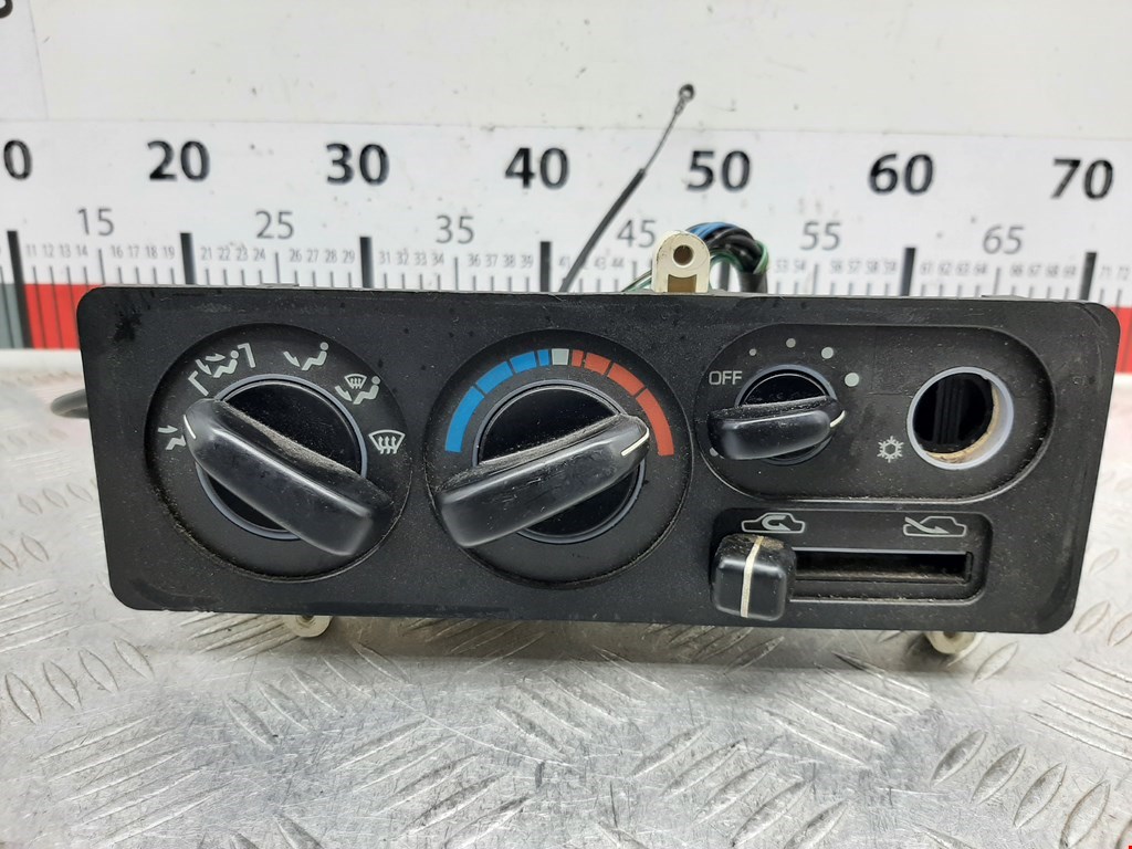 Блок управления климат-контроля Mitsubishi Pajero 2 (1991-2004)