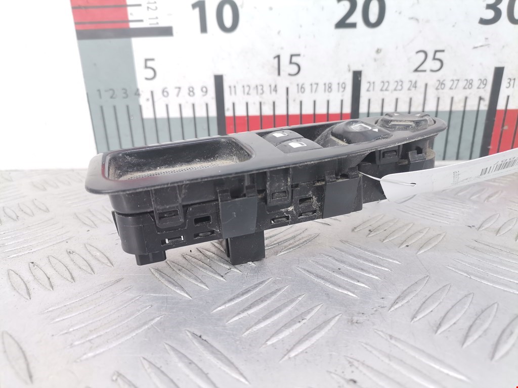 Блок управления стеклоподъемниками TOYOTA ProAce 2013-2016