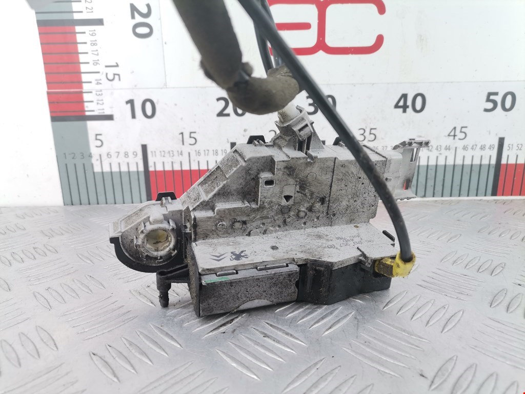 Замок двери передней правой TOYOTA ProAce 2013-2016