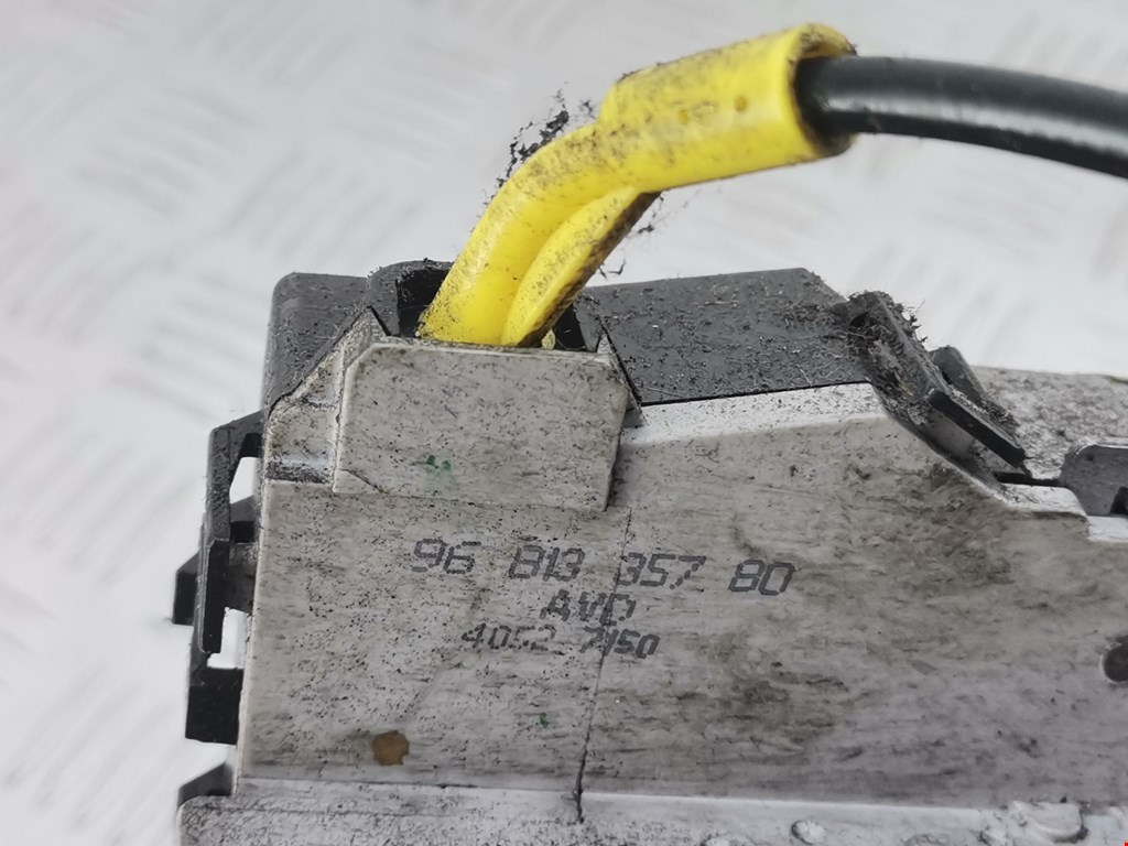 Замок двери передней правой TOYOTA ProAce 2013-2016