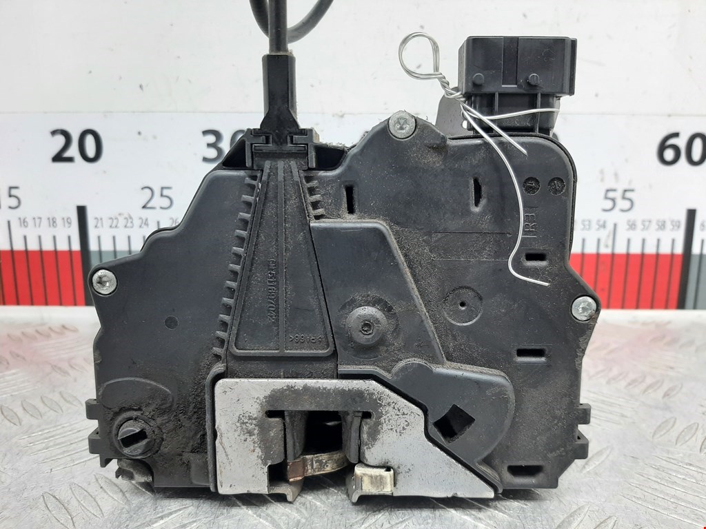 Замок двери задней правой OPEL Corsa D 2006-2014