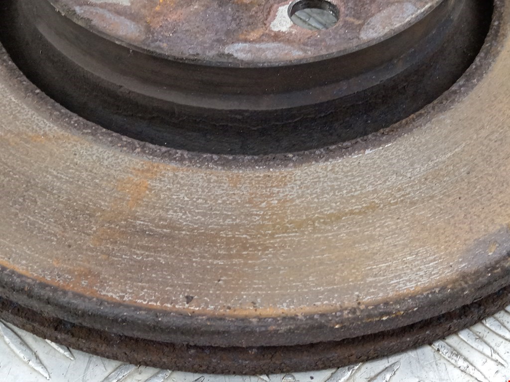 Диск тормозной передний TOYOTA Avensis 2009-2015