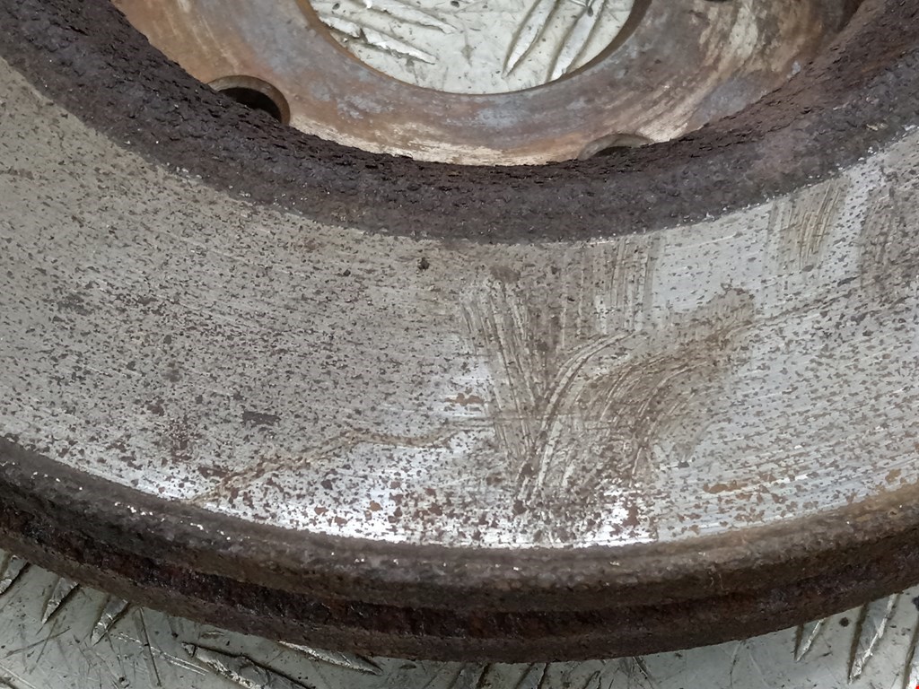 Диск тормозной передний TOYOTA Avensis 2009-2015