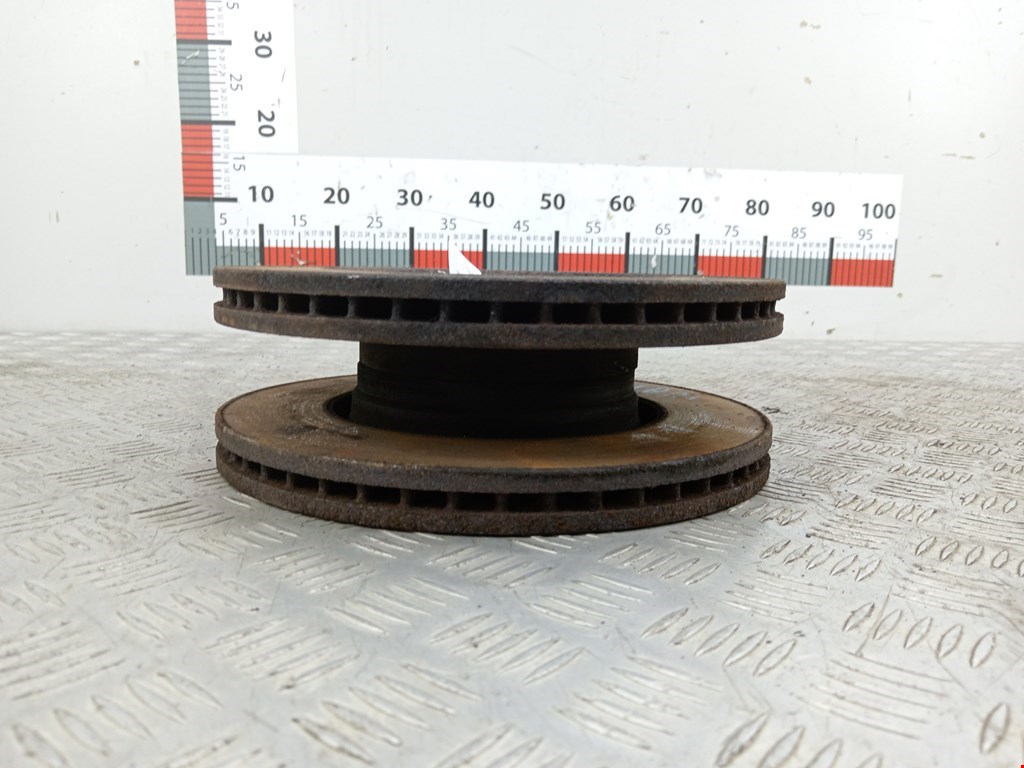 Диск тормозной передний TOYOTA Avensis 2009-2015