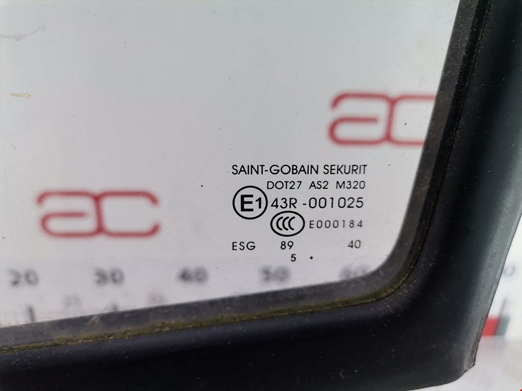 Стекло двери передней левой (форточка) MERCEDES-BENZ Sprinter 906 2006-2018