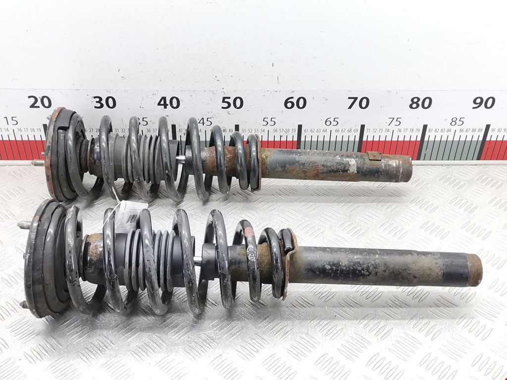 Амортизатор передний левый MITSUBISHI Galant VIII 1996-2006