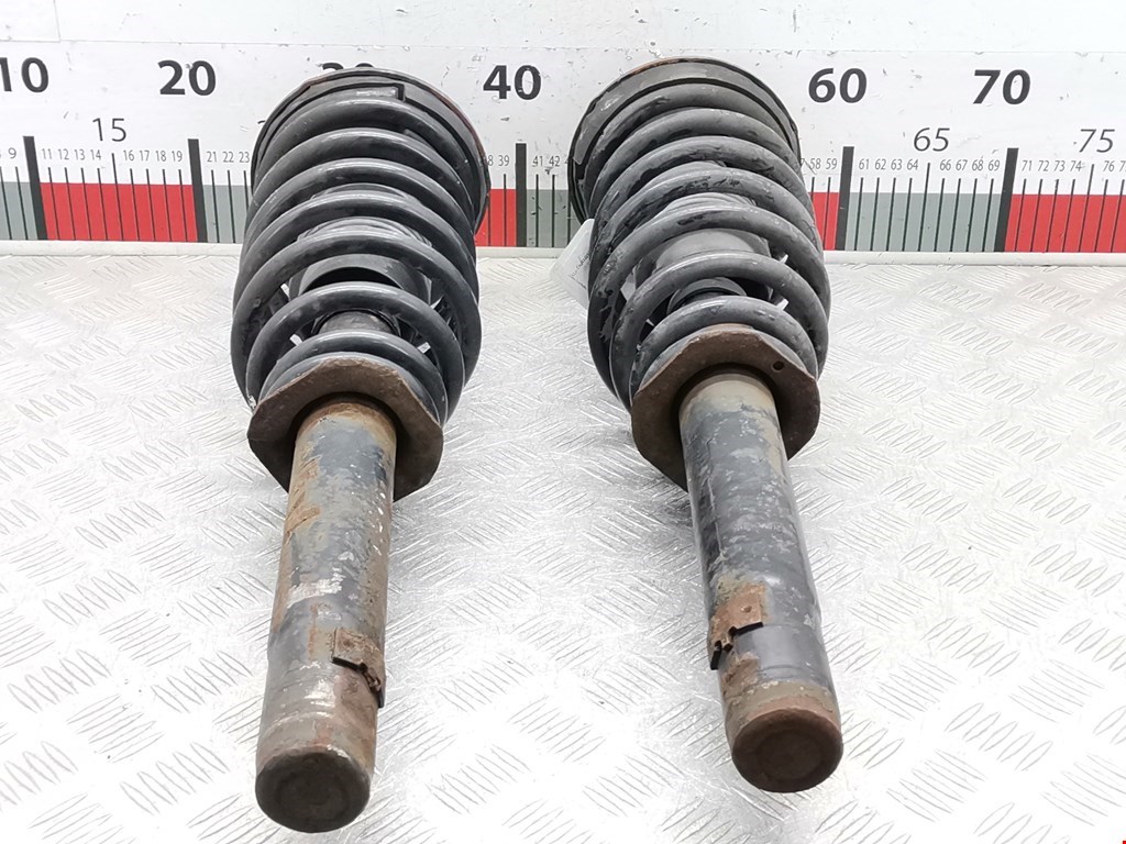 Амортизатор передний левый MITSUBISHI Galant VIII 1996-2006