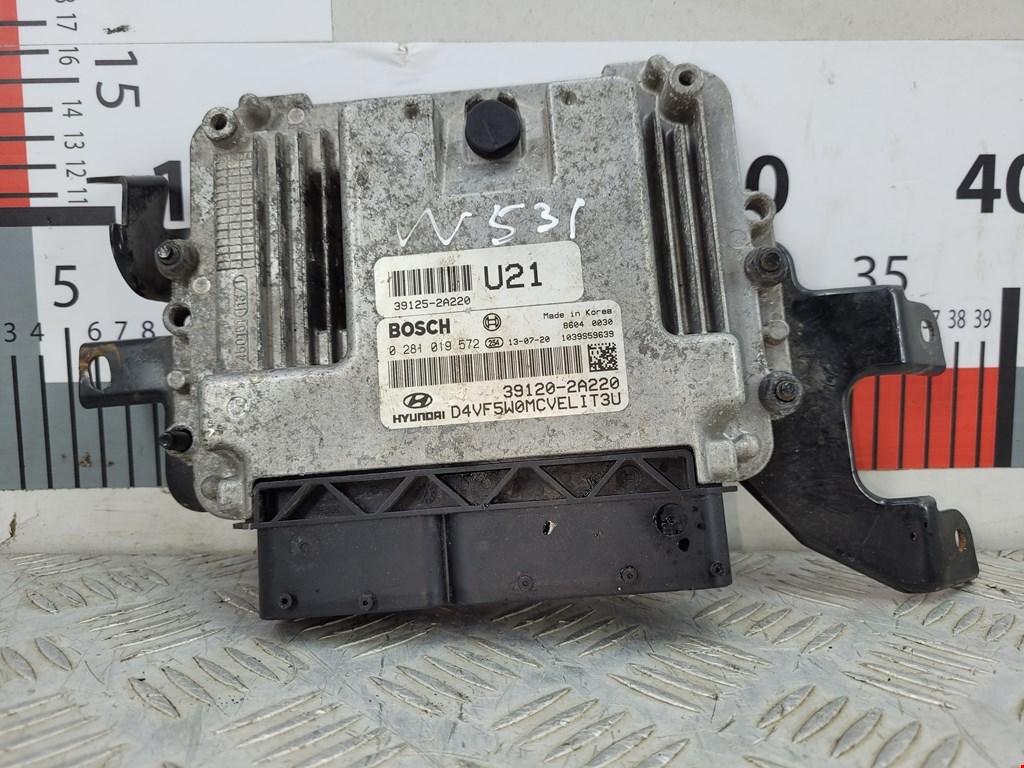 Блок управления двигателя (ЭБУ) HYUNDAI i40 2011-2019