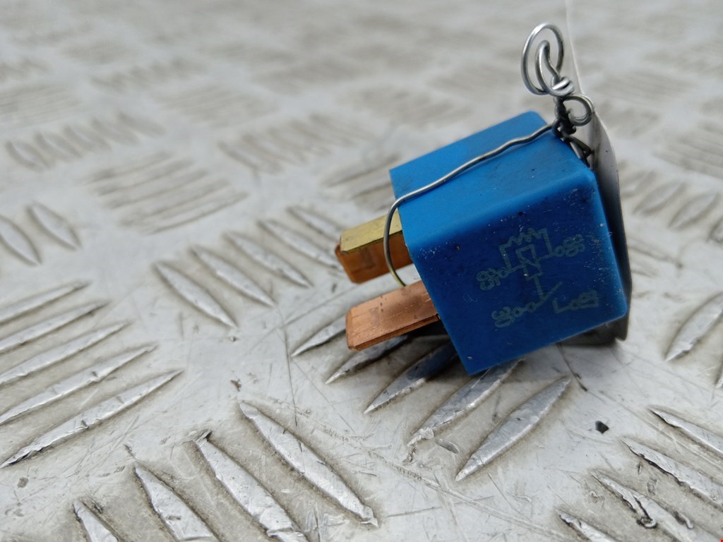 Реле HYUNDAI i40 2011-2019