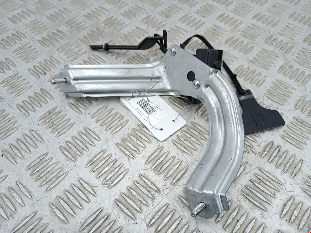 Активатор замка бензобака TOYOTA Avensis 2009-2015