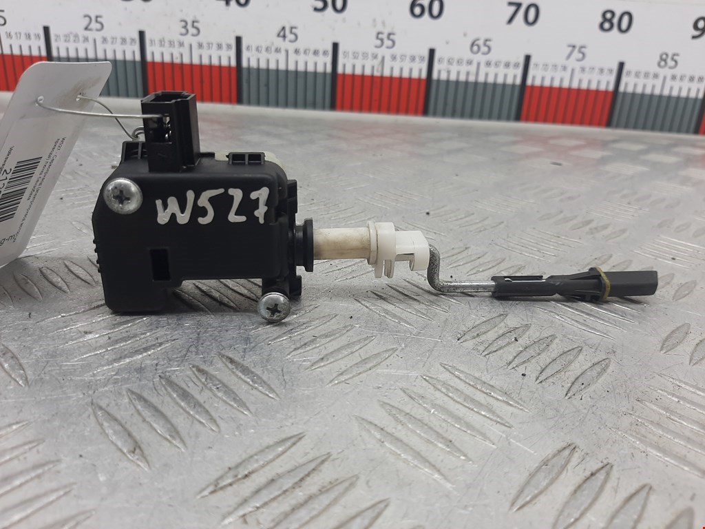 Активатор замка бензобака VOLKSWAGEN Touran 2003-2010