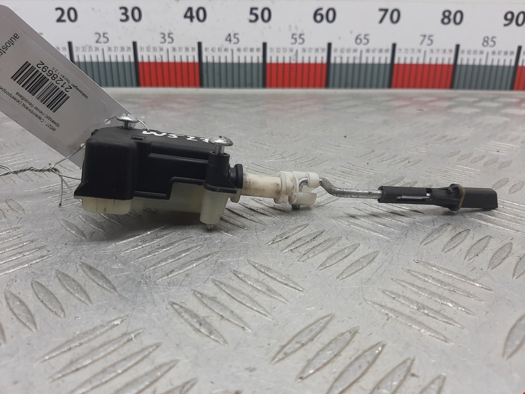 Активатор замка бензобака VOLKSWAGEN Touran 2003-2010