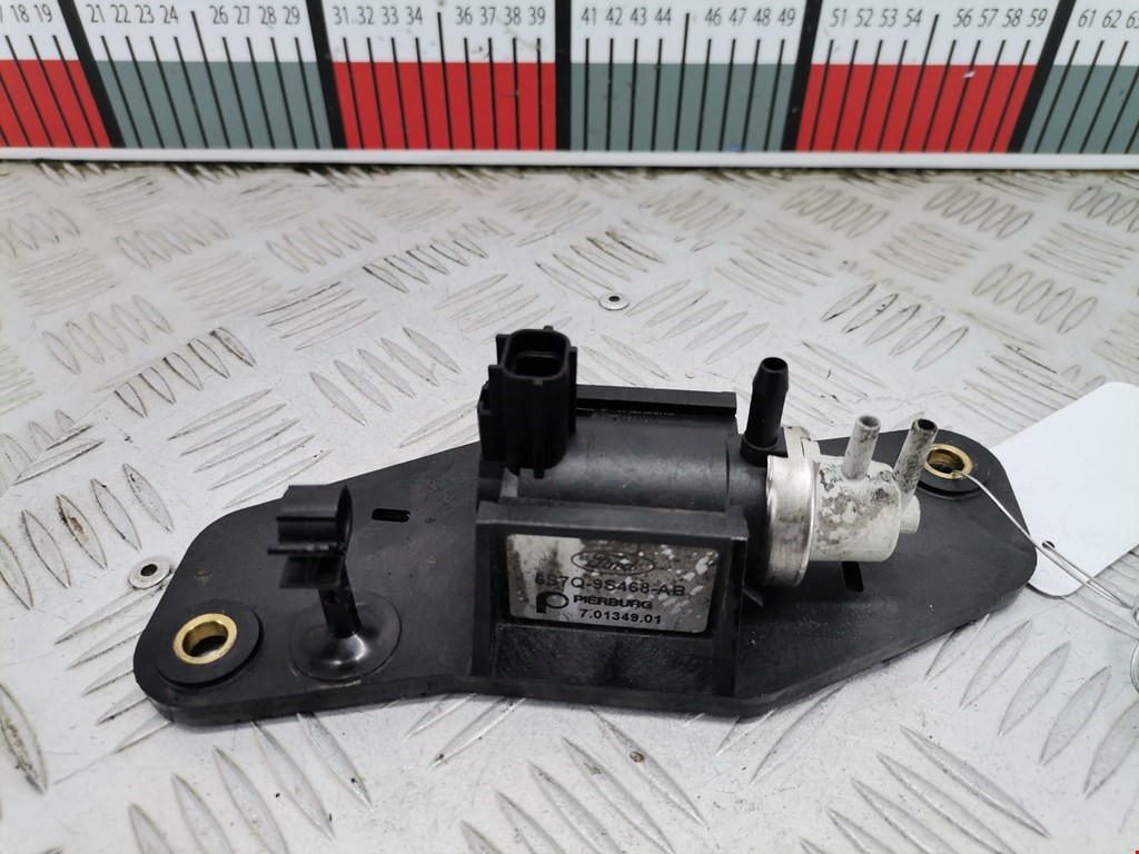 Клапан воздушного фильтра Ford Mondeo 3 (2000-2007)