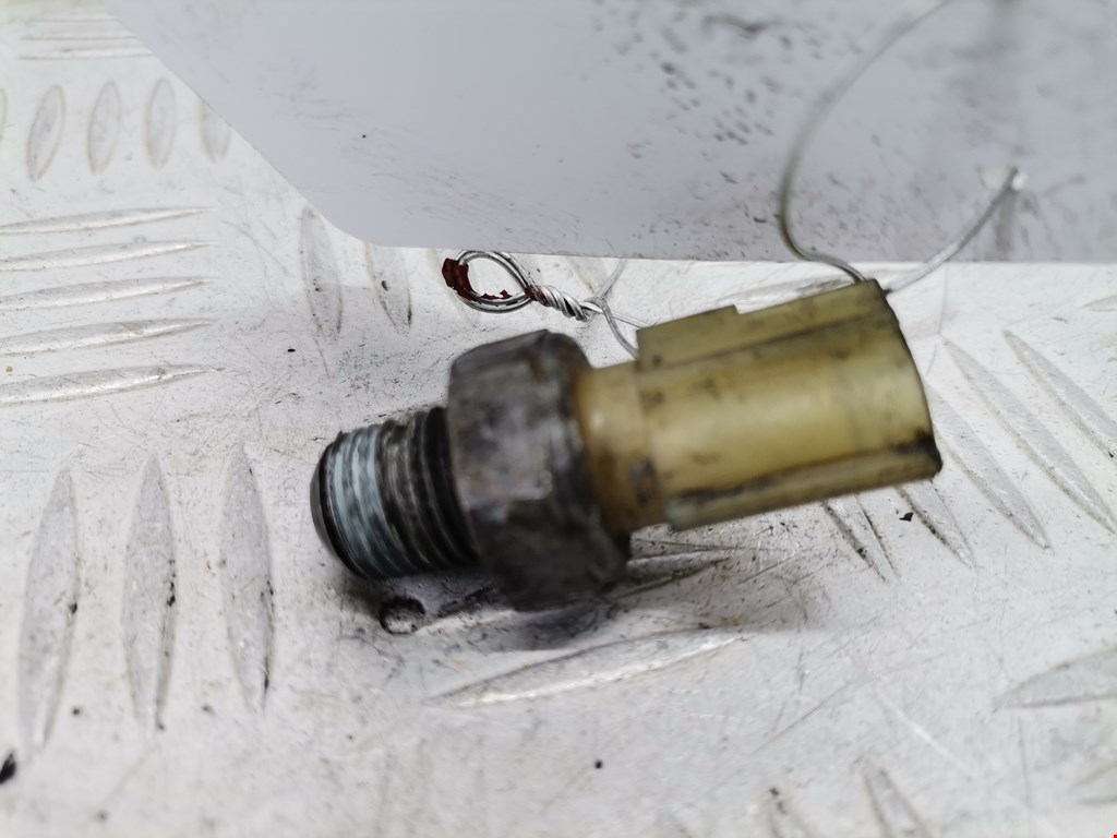 Датчик давления масла FORD Mondeo III 2000-2007