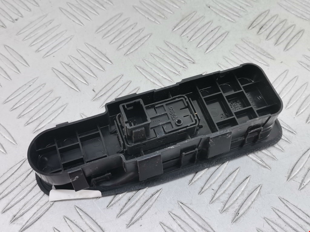 Кнопка стеклоподъемника TOYOTA ProAce 2013-2016