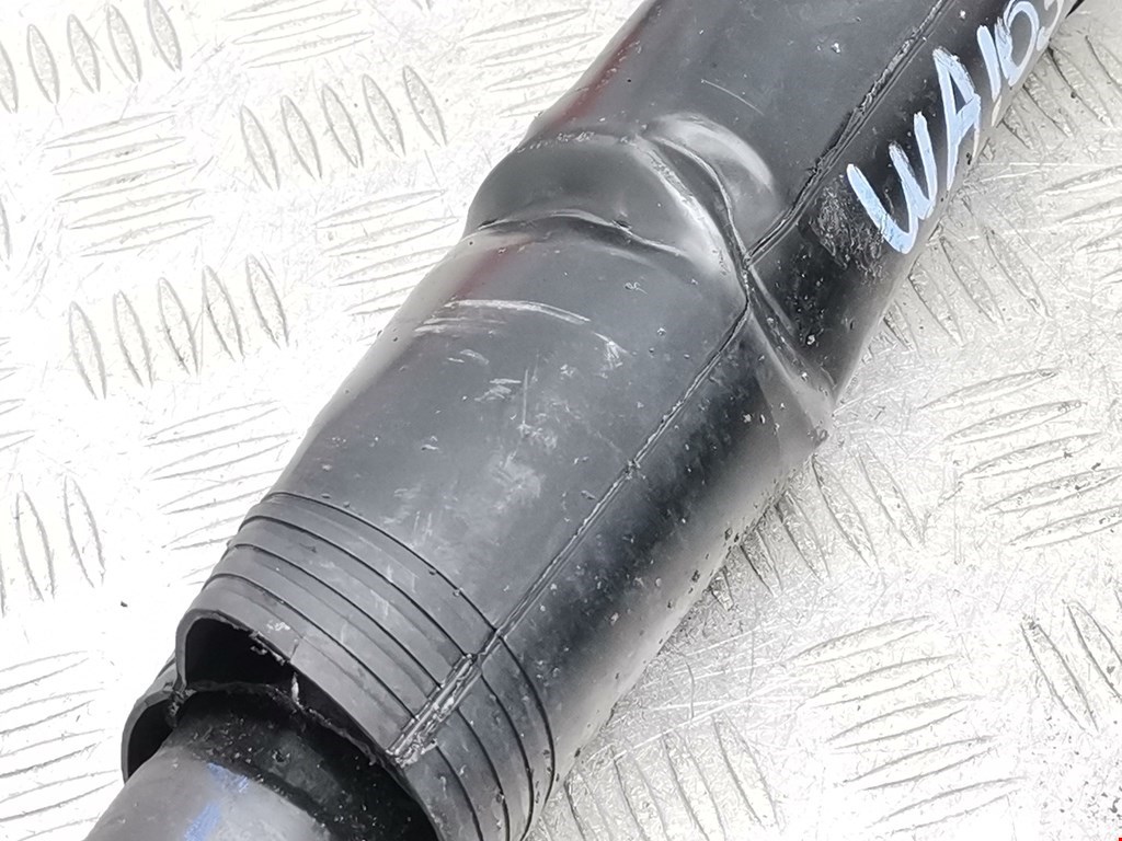 Амортизатор задний левый TOYOTA Avensis 2009-2015