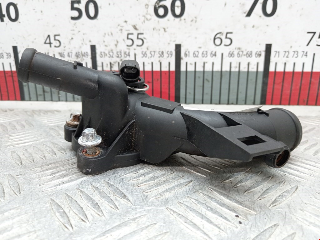 Тройник системы охлаждения OPEL Astra J 2009-2017