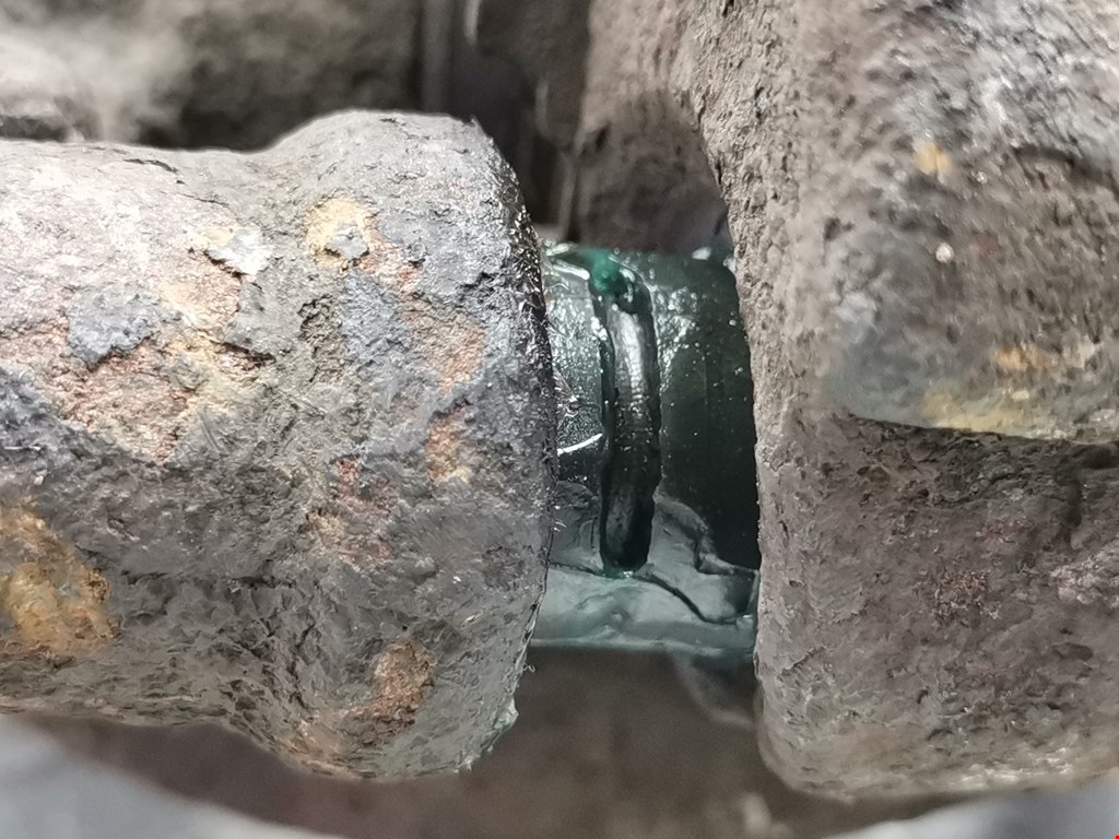 Суппорт передний левый MERCEDES-BENZ Sprinter 906 2006-2018