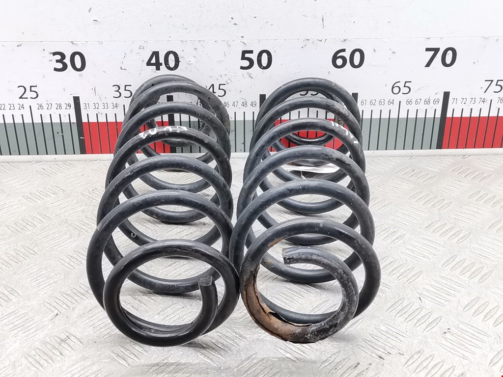 Пружина задняя левая/правая VOLKSWAGEN Bora 1998-2005