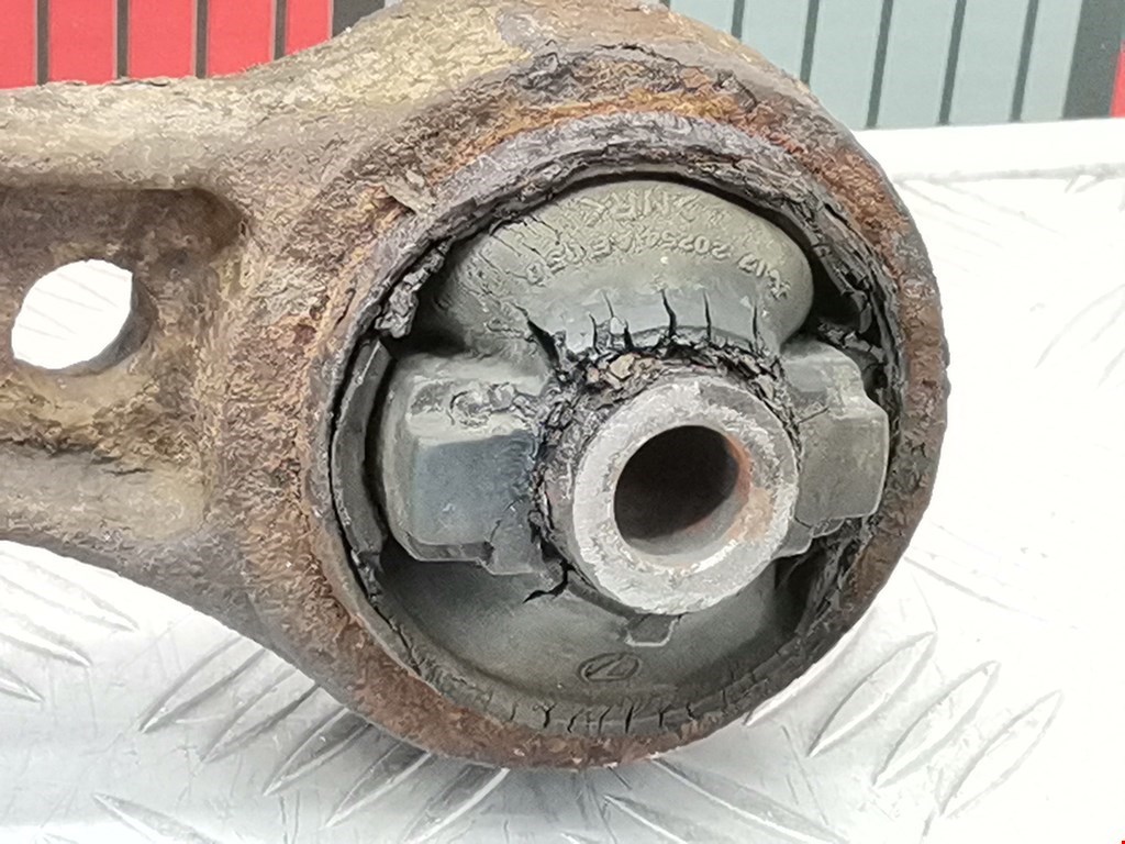 Рычаг задний правый SUBARU Legacy 1998-2004