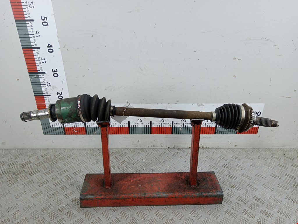 Полуось (привод, приводной вал) передняя правая SUBARU Legacy 1998-2004