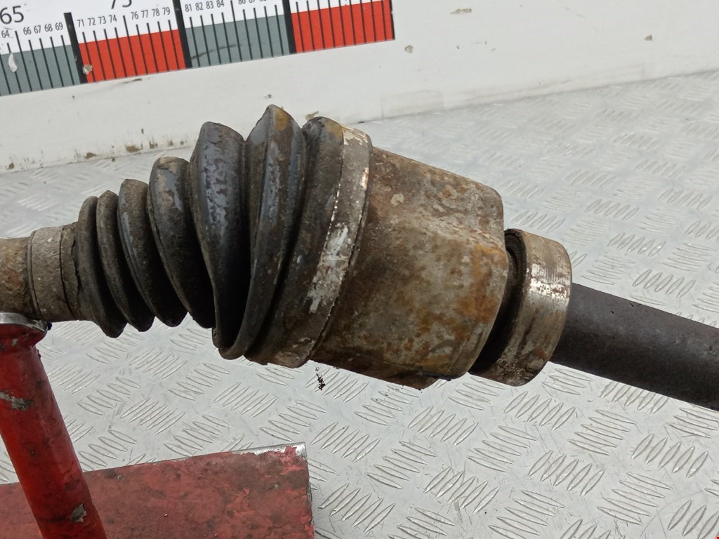 Полуось (привод, приводной вал) передняя правая RENAULT Master 2010-н.в.