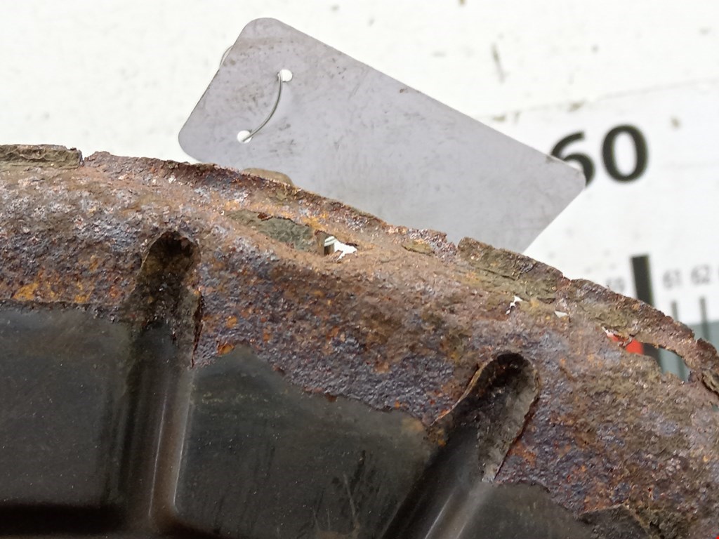 Ступица передняя левая VOLKSWAGEN Touran 2003-2010