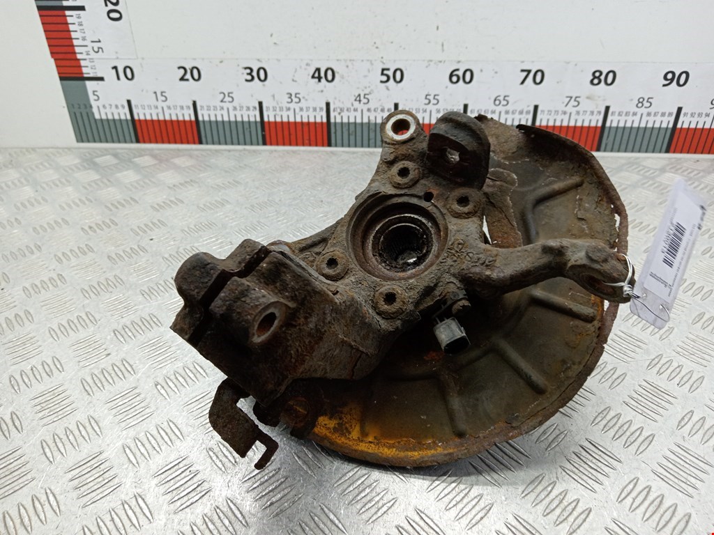Ступица передняя левая VOLKSWAGEN Touran 2003-2010