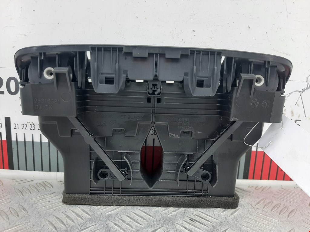 Дефлектор воздушный OPEL Mokka 2012-2019