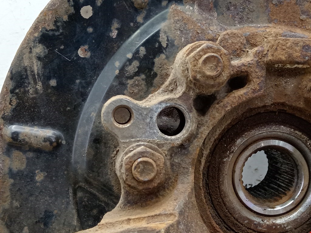 Ступица задняя левая NISSAN X-Trail T30 2000-2007