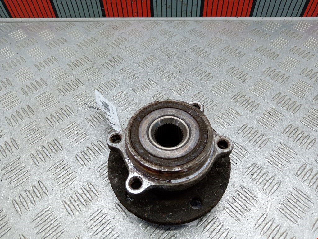 Ступица передняя левая/правая VOLKSWAGEN Touran 2003-2010