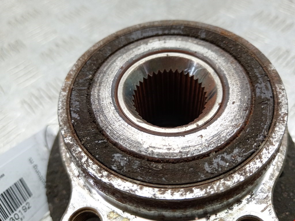 Ступица передняя левая/правая VOLKSWAGEN Touran 2003-2010