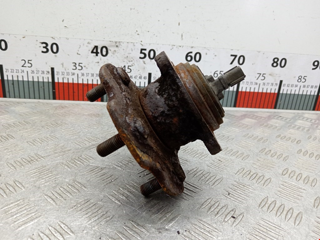 Ступица задняя левая/правая TOYOTA Avensis 2009-2015